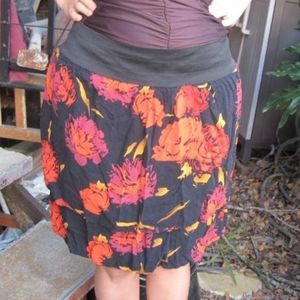 Mlle Gabrielle S Black Red Orange Flowers Floral Knee Length Skirt Zipper Waist